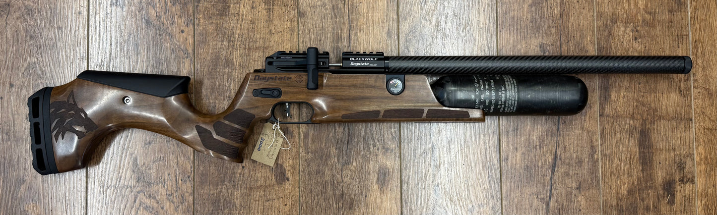 Ex-display brand new Daystate black wolf 8212