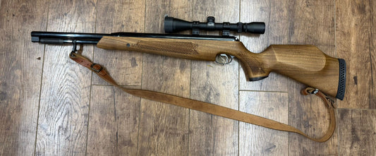 8220 – Item number 8220 second hand .22 walnut Air Arms TX200 HC
