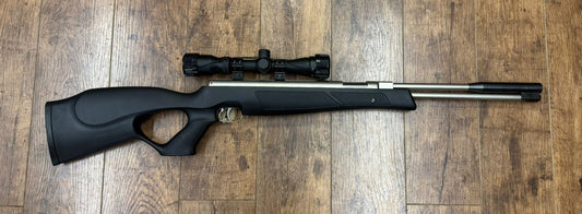 8398 – Item number 8398 Second hand .22 Weihrauch Hw97 black line nickel