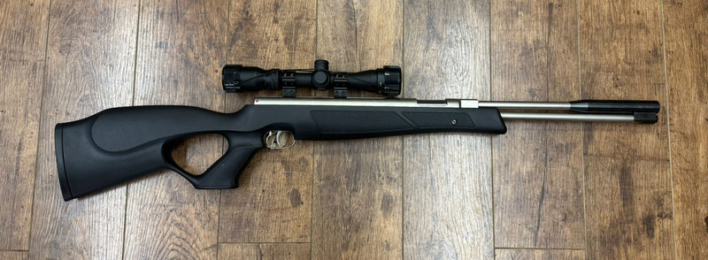 8398 – Item number 8398 Second hand .22 Weihrauch Hw97 black line nickel